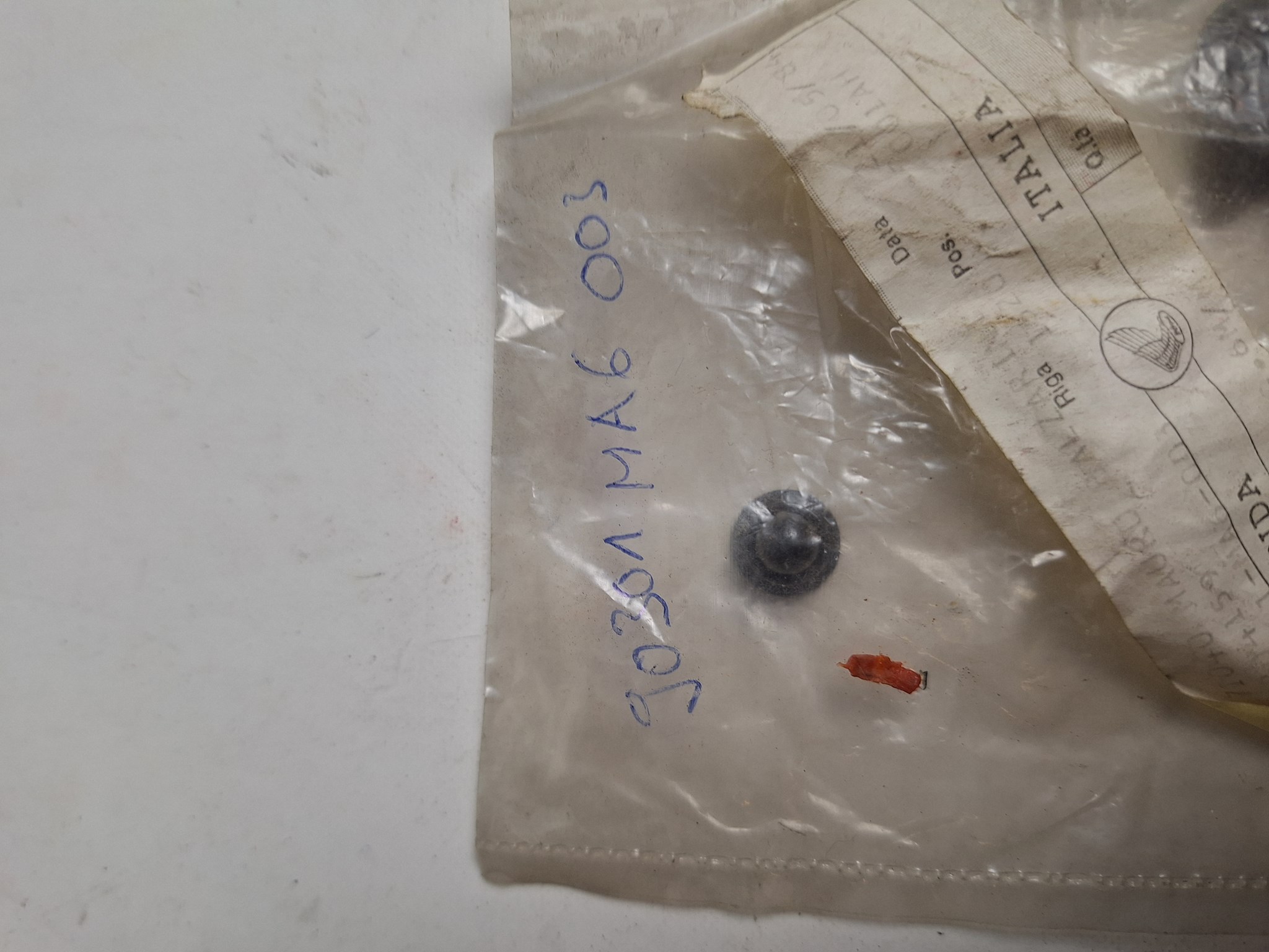 Picture of MUTTER  90301-MA6-003  CBX 400 FC